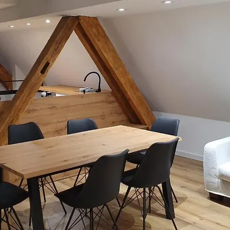 3 Osobowy U Makosi *